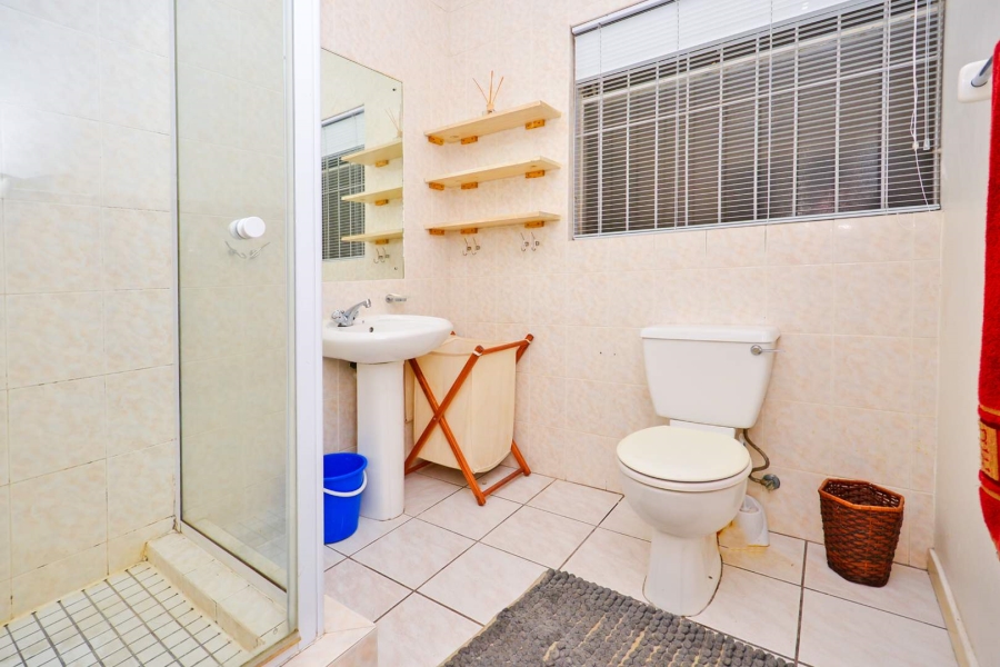 To Let 2 Bedroom Property for Rent in Sea Point Western Cape